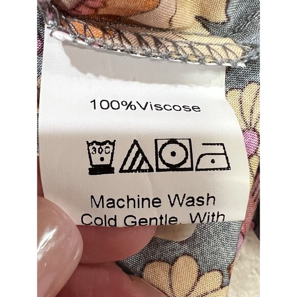 RusttyDustty Boho Floral Long Sleeve Button Front Shorts Romper Size 0XL - Picture 8 of 9